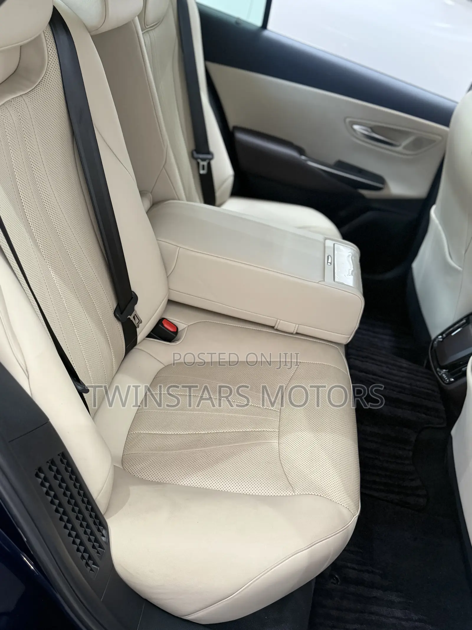 Toyota Crown 2019 Blue