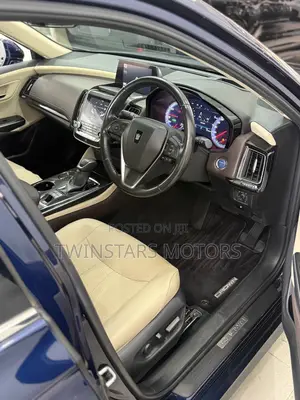 Toyota Crown 2019 Blue