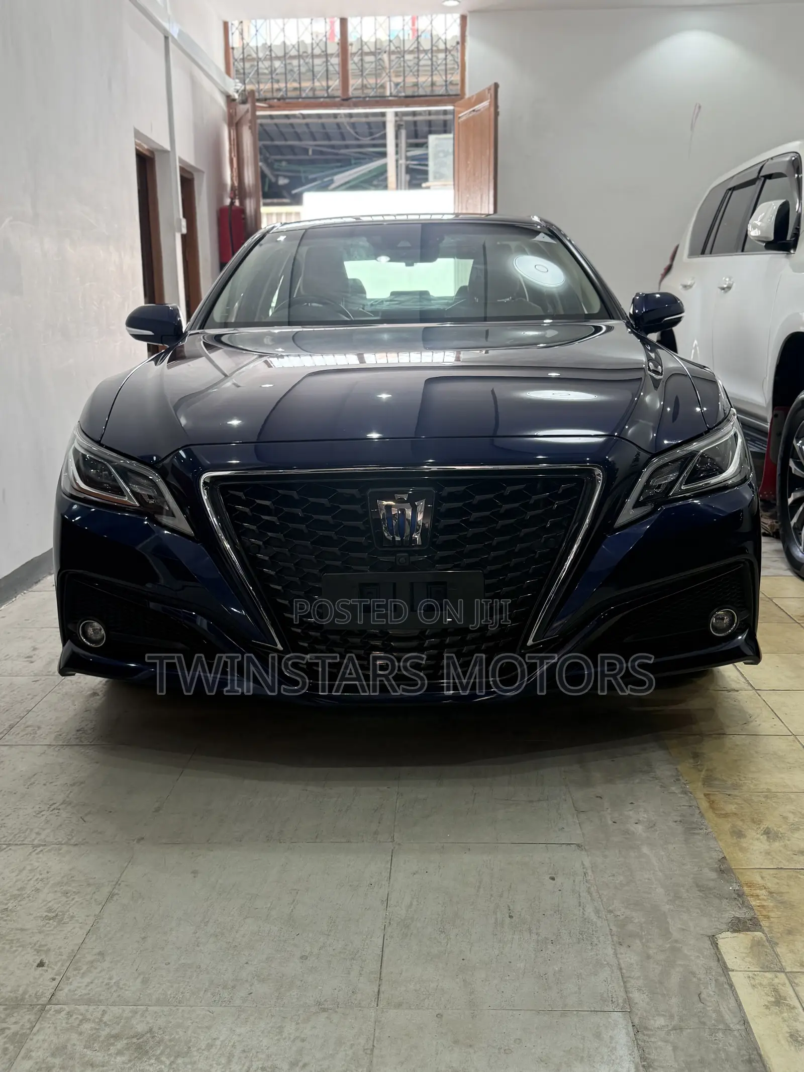 Toyota Crown 2019 Blue