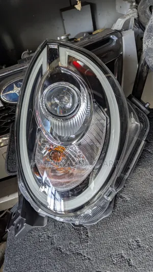 Toyota Passo Moda Headlight