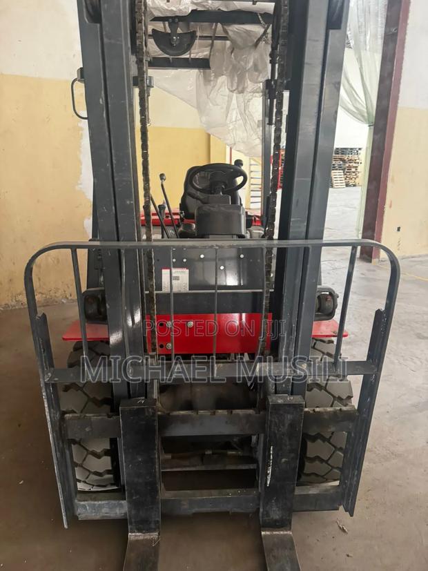 Heli Forklift - main view
