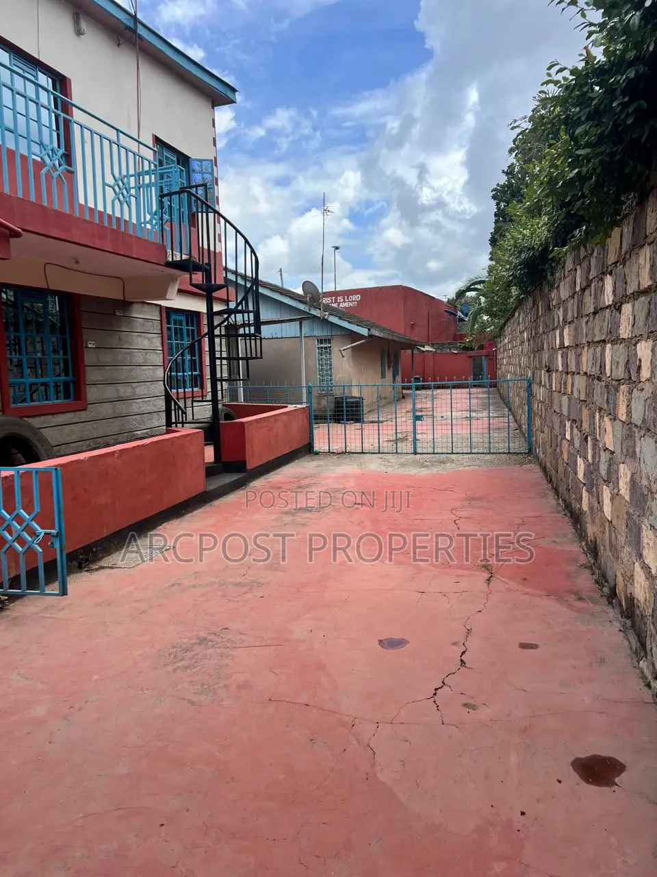 Prime Commercial Property on Quarter Acre Main Road Frontage, Donholm