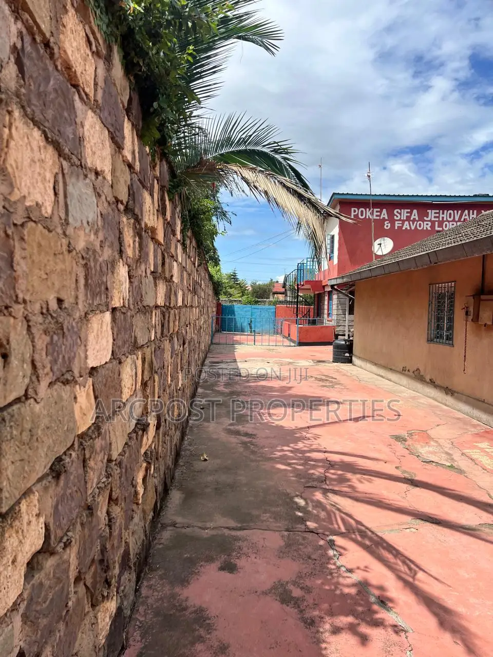 Prime Commercial Property on Quarter Acre Main Road Frontage, Donholm