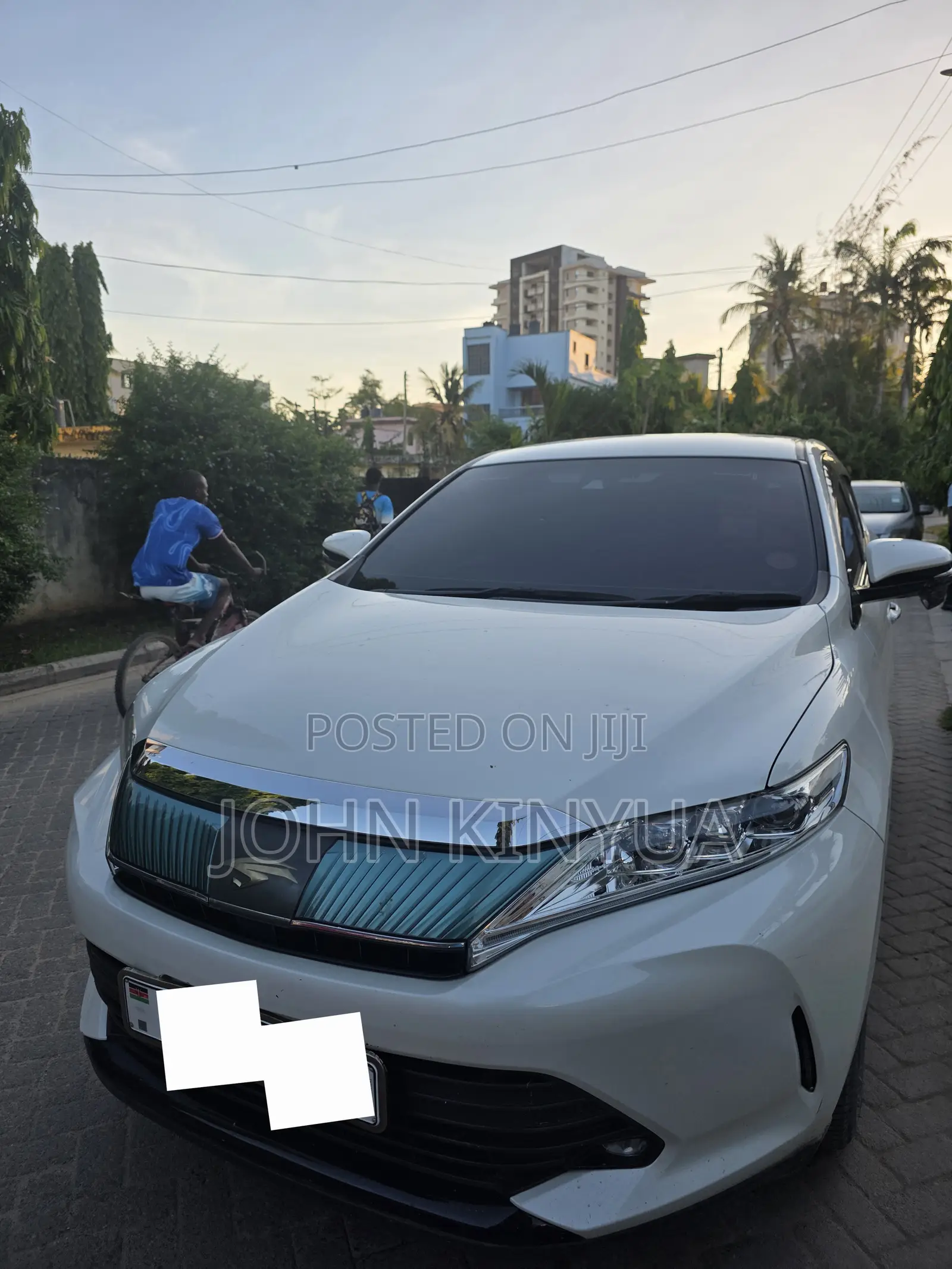 Toyota Harrier 2.0 Turbo 2018 White