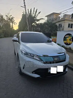 Toyota Harrier 2.0 Turbo 2018 White