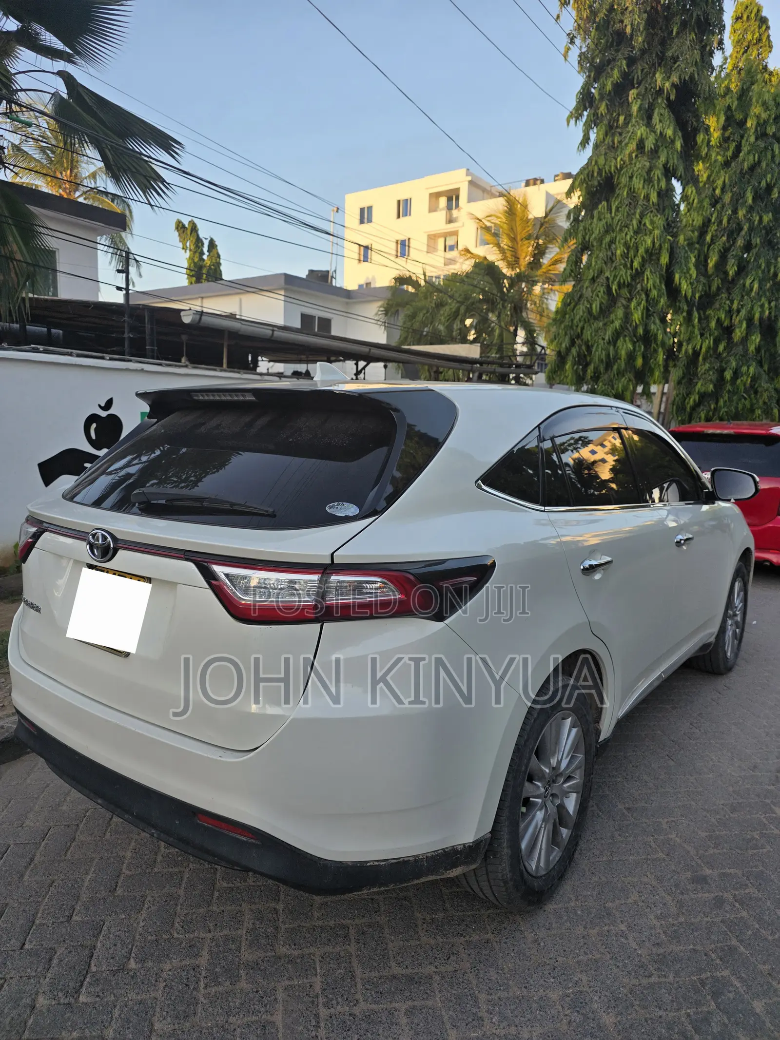 Toyota Harrier 2.0 Turbo 2018 White