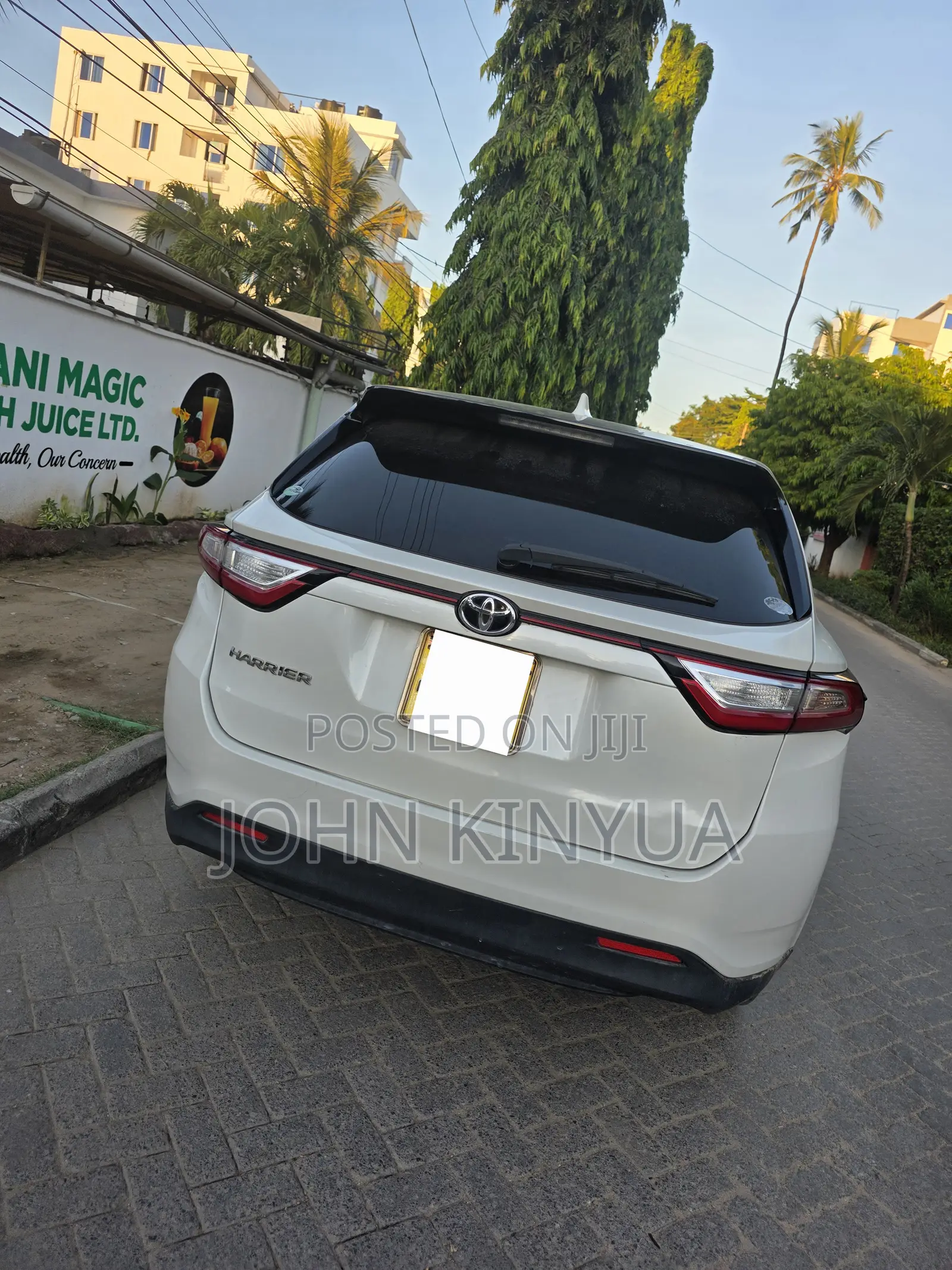 Toyota Harrier 2.0 Turbo 2018 White