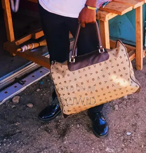 Trendy Men's Travel Bags