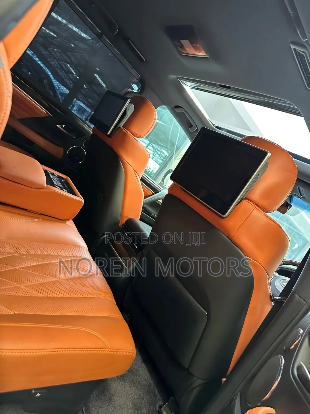 Lexus LX 570 AWD 2020 White