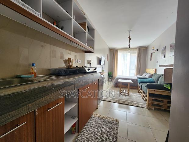 Studio Airbnb Business for Sale