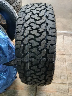 Comforser 265/70r16 Cf1100
