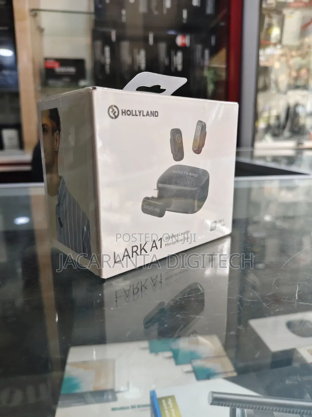 Hollyland Lark A1 Duo 2-Person Wireless Microphone System