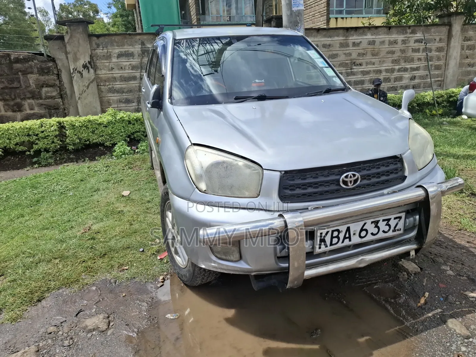 Toyota RAV4 Base FWD 2001 Silver