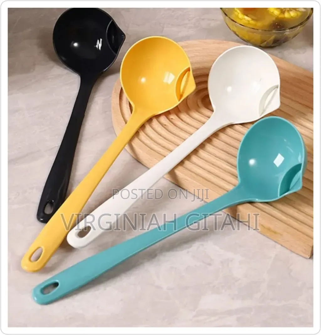Multicolor Plastic Oil Separator Spoon