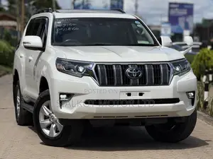 Toyota Land Cruiser Prado 2.7 2022 White
