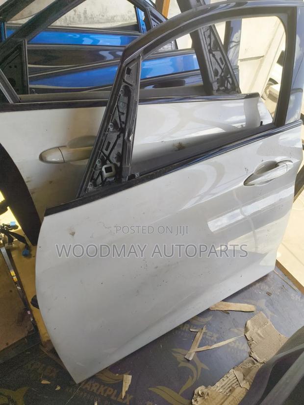 BMW 330i Front Doors - main view