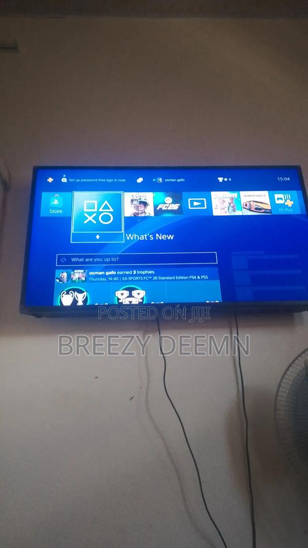 Ex Uk Playstation 4 - thumbnail 4