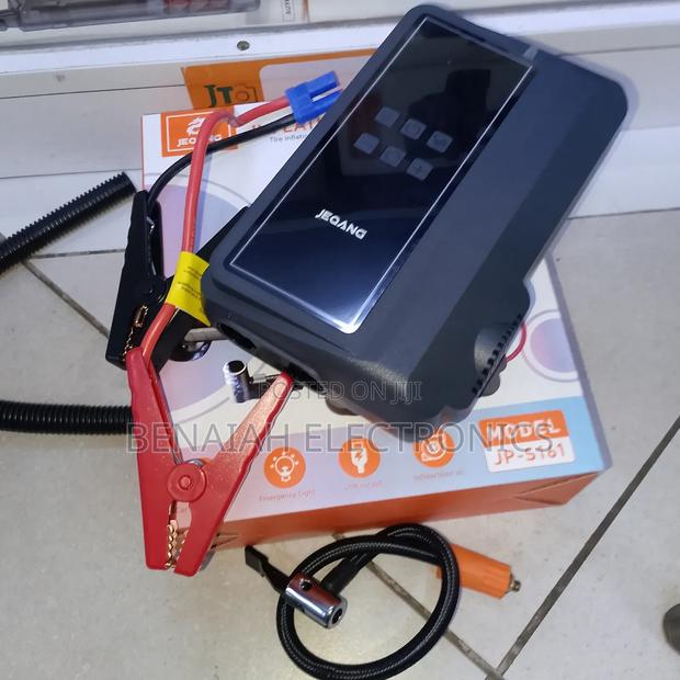 Car Jumpstarter With Inbuilt, Portable and Efficient Inflator
