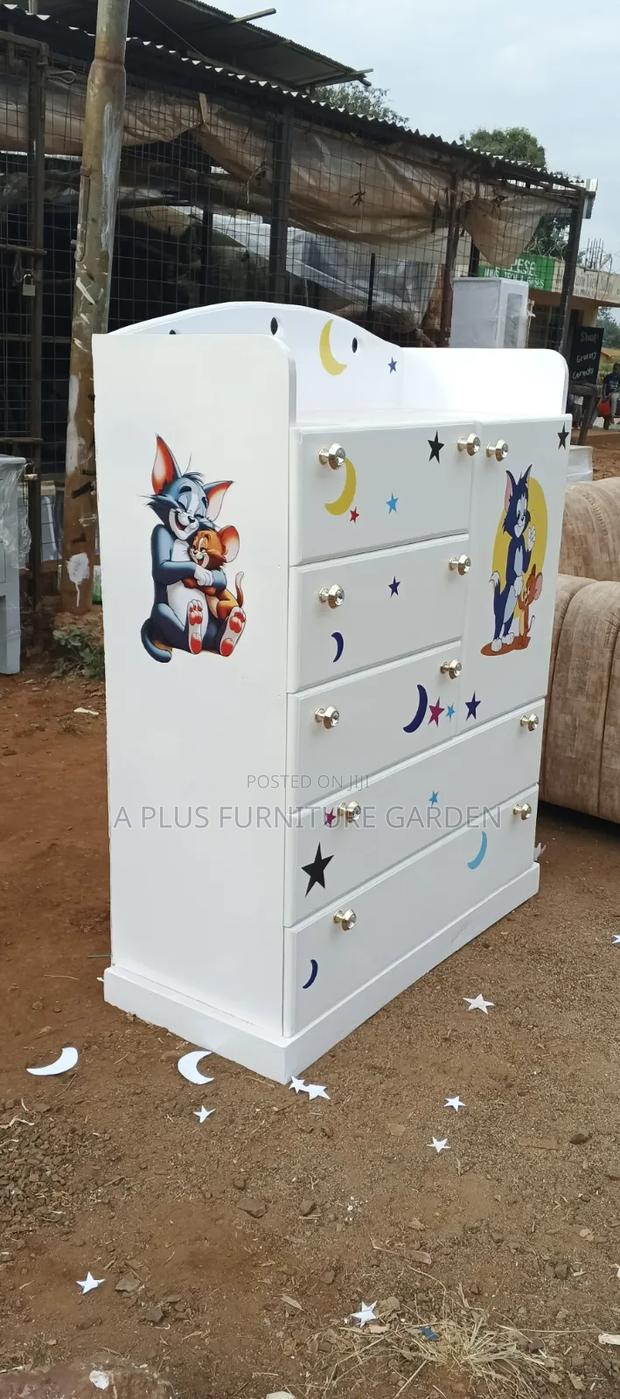 Chest of Drawers