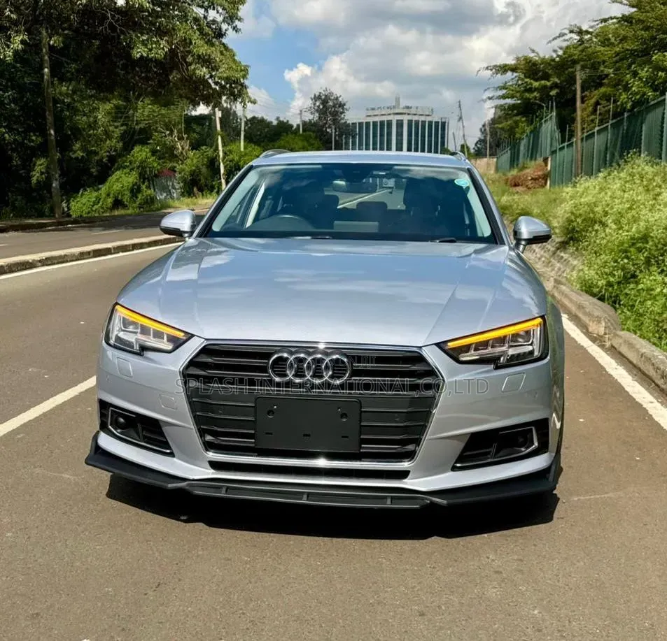 Audi A4 2018 Silver