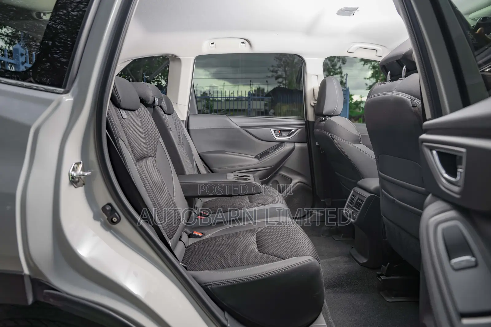 Subaru Forester 2019 Pearl