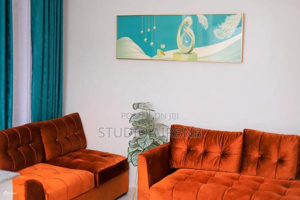 One Bedroom Airbnb Meru