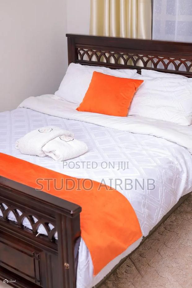 One Bedroom Airbnb Meru - thumbnail 8