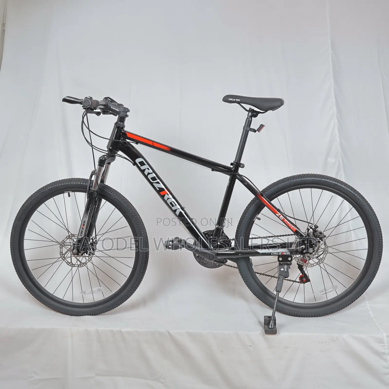 Cruztrek Komet MTB 26” – Double Wall Rims All-Terrain Tyres
