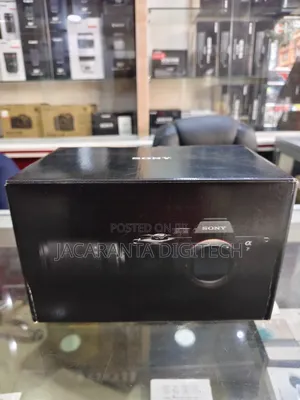 Sony Alpha A7 Iv 28-70mm Zoom Lens Kit