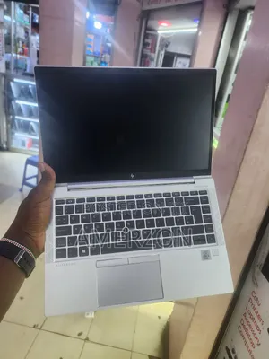 New Laptop HP EliteBook 830 G7 8GB Intel Core i7 SSD 256GB