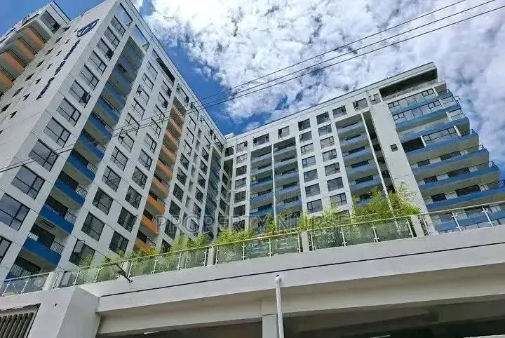 3bdrm Apartment in Gateway Mall Area for rent