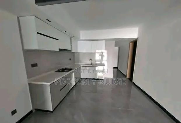 3bdrm Apartment in Gateway Mall Area for rent - thumbnail 3