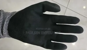 En 388 Cut Resistant Gloves