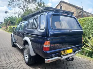 Mitsubishi L200 2004 Blue
