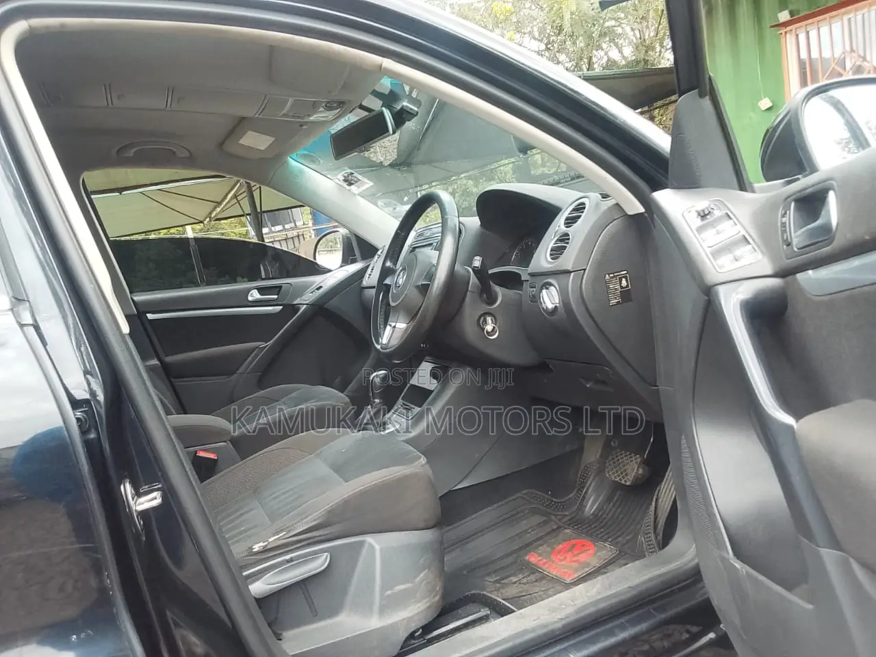 Volkswagen Tiguan 2011 Black