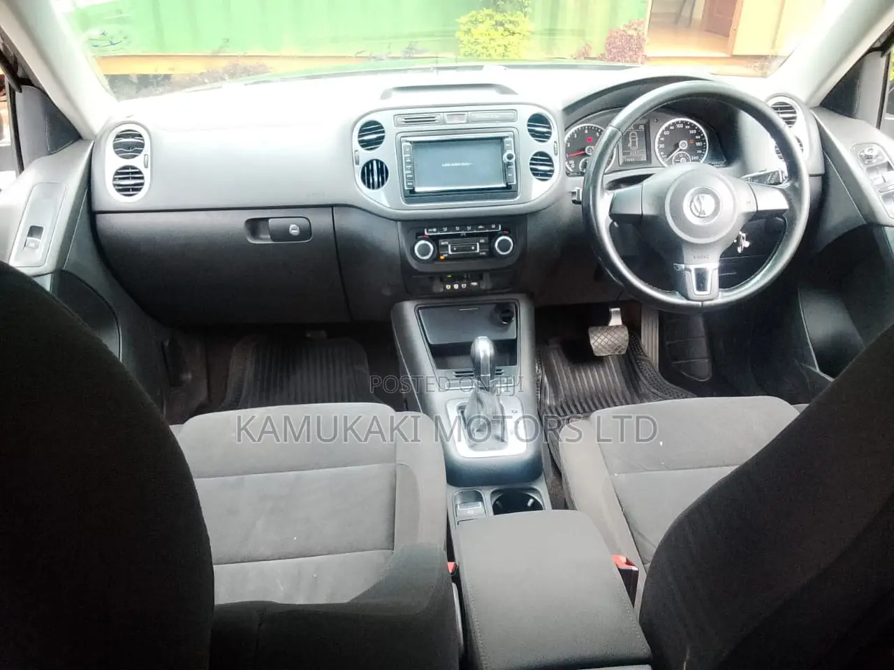 Volkswagen Tiguan 2011 Black