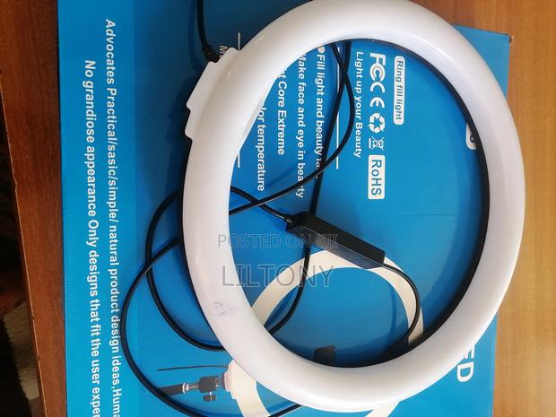 12" Ring Fill Light With Tripod - thumbnail 2