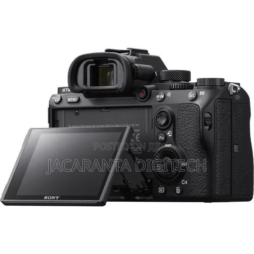 Sony Alpha A7 Iii Mirrorless Digital Camera (Body Only) - thumbnail 4