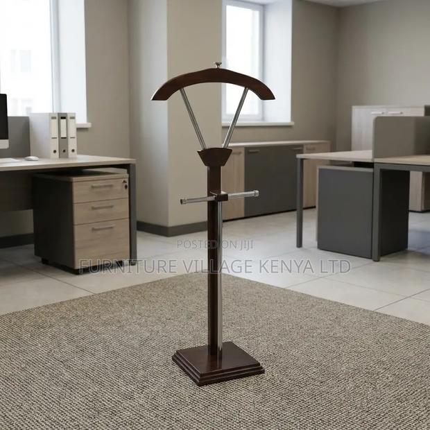 Mahogany Executive Director's Office Coat Hanger - thumbnail 5