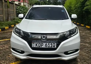 Honda Vezel 2017 White