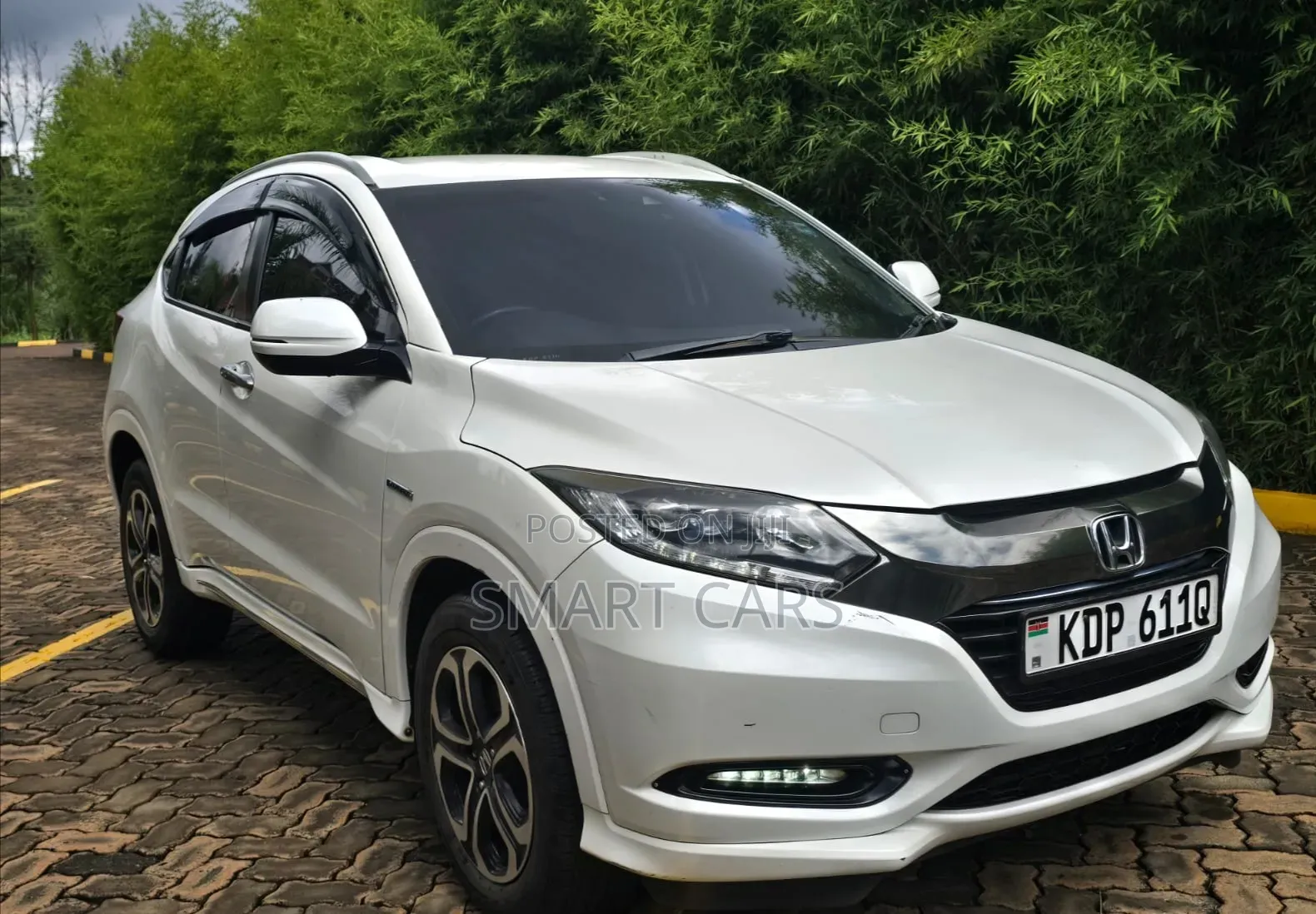 Honda Vezel 2017 White