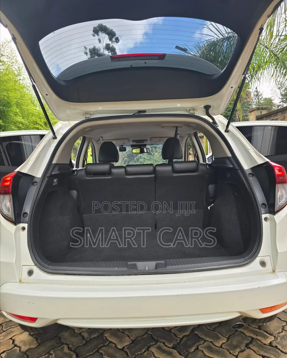Honda Vezel 2017 White