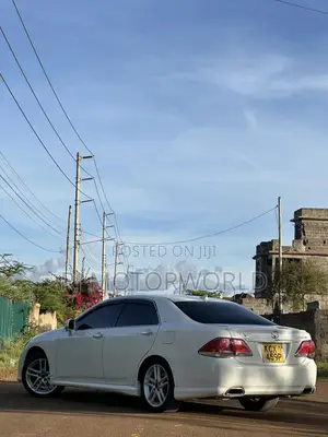 Toyota Crown 2012 White