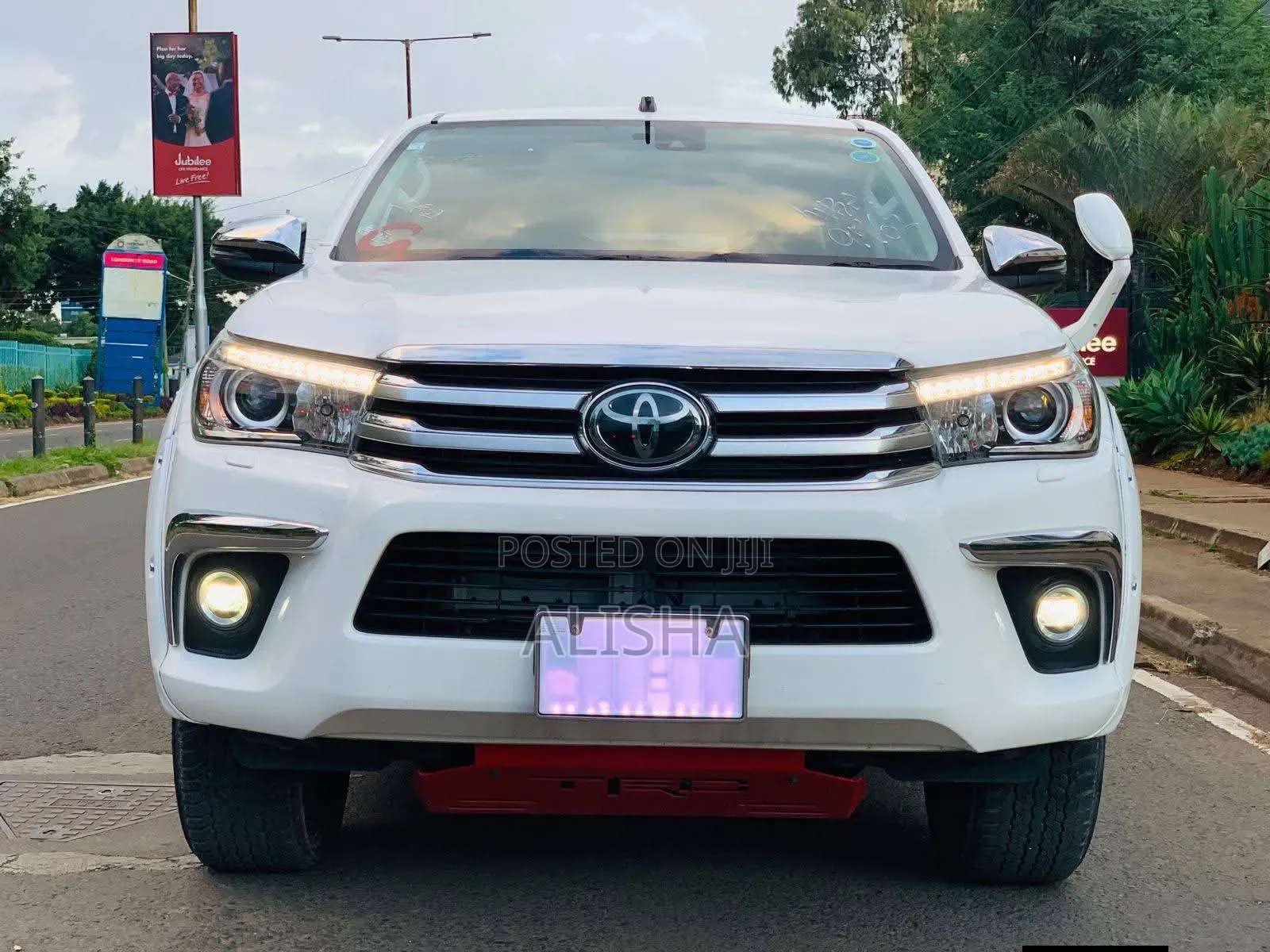 Toyota Hilux 2020 White