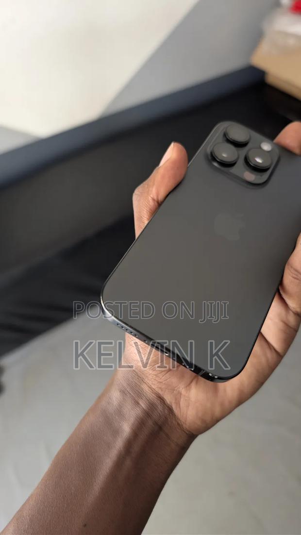 Apple iPhone 16 Pro 256 GB Black - thumbnail 7