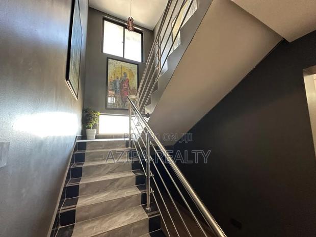 Furnished 4bdrm Penthouse in Kilimani, Yaya, Hurlingham for rent - thumbnail 10