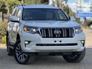 Toyota Land Cruiser Prado 2.7 2021 White