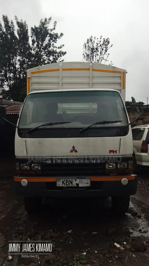 Mitsubishi Fh Truck 215 2010 White on Sale