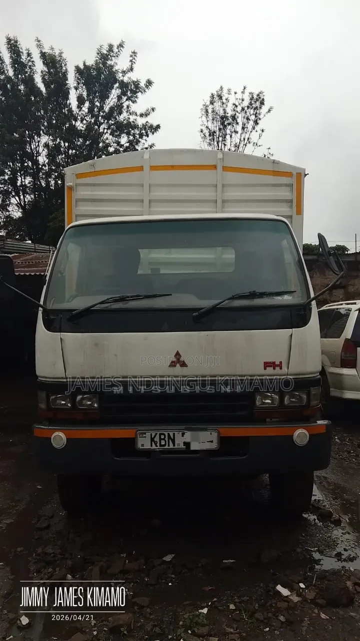 Mitsubishi Fh Truck 215 2010 White on Sale