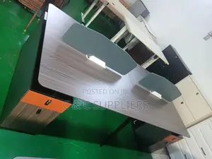 Office Workstations: 4-Way Modular Workstation With Drawers
